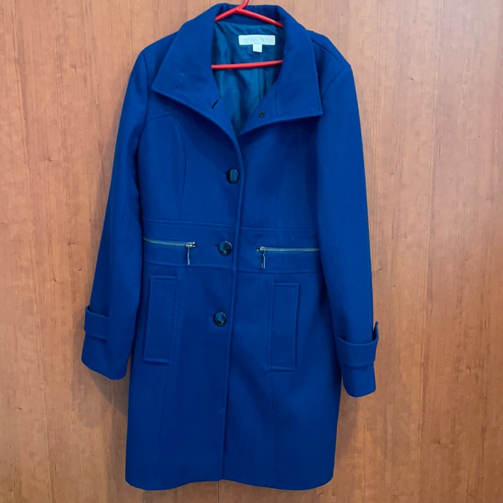 Beautiful 61% wool jacket. Lined.  only worn once
